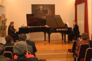 Liszt: Rákóczi Induló - 2 zongorára - Adelina Krivosheina és Andrássy Krisztina 