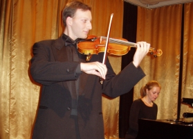 David Andai (hegedû - USA), Szabó M. Krisztina (zongora)